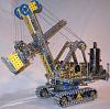 In Soviet Russia car build YOU!-meccano_model_steam_shovel_excavator.jpg