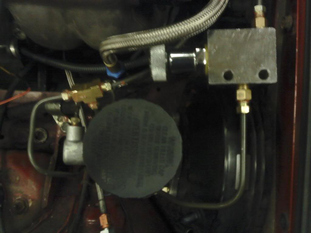 Name:  miataproportioningvalve.jpg
Views: 436
Size:  47.6 KB