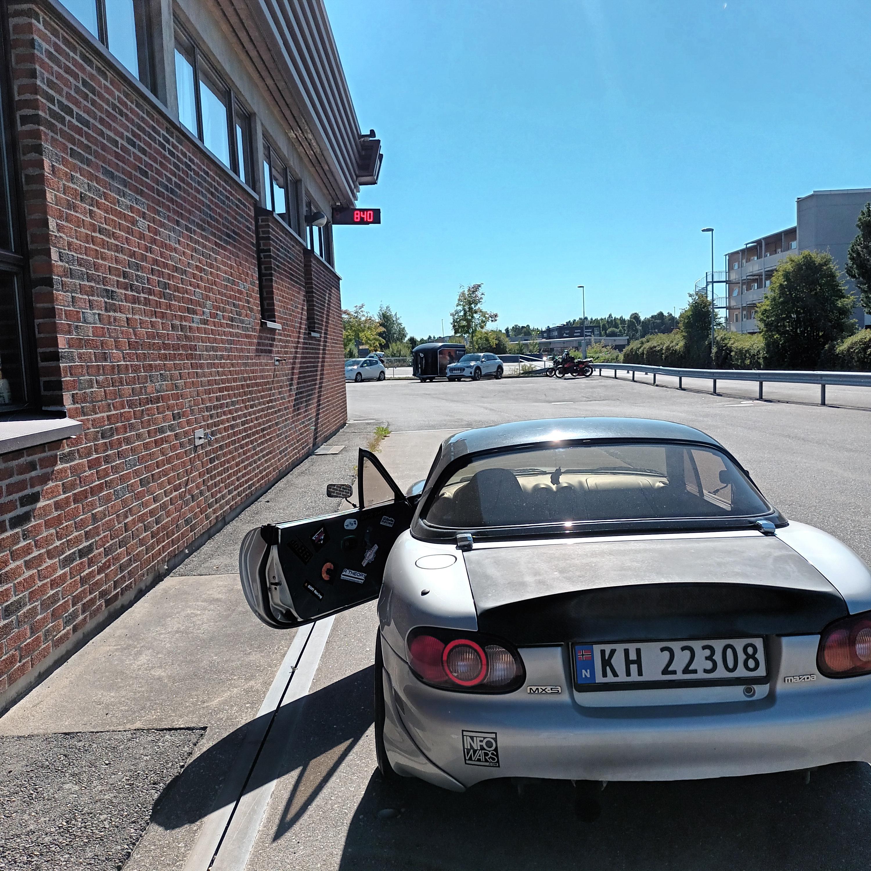 Name:  YPCZxJd.jpg
Views: 784
Size:  1.28 MB