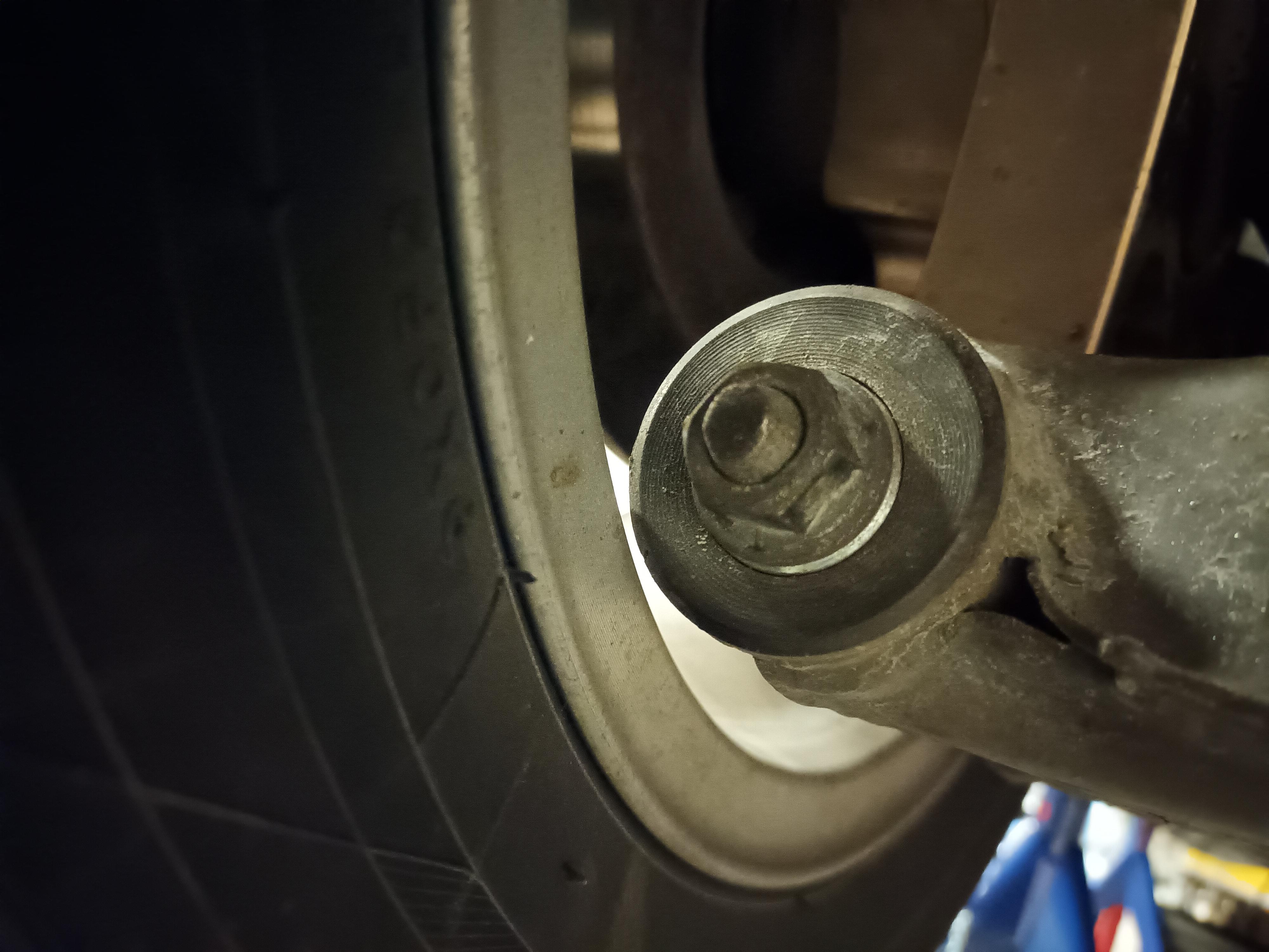 Name:  Zh8e1z7.jpg
Views: 771
Size:  944.6 KB