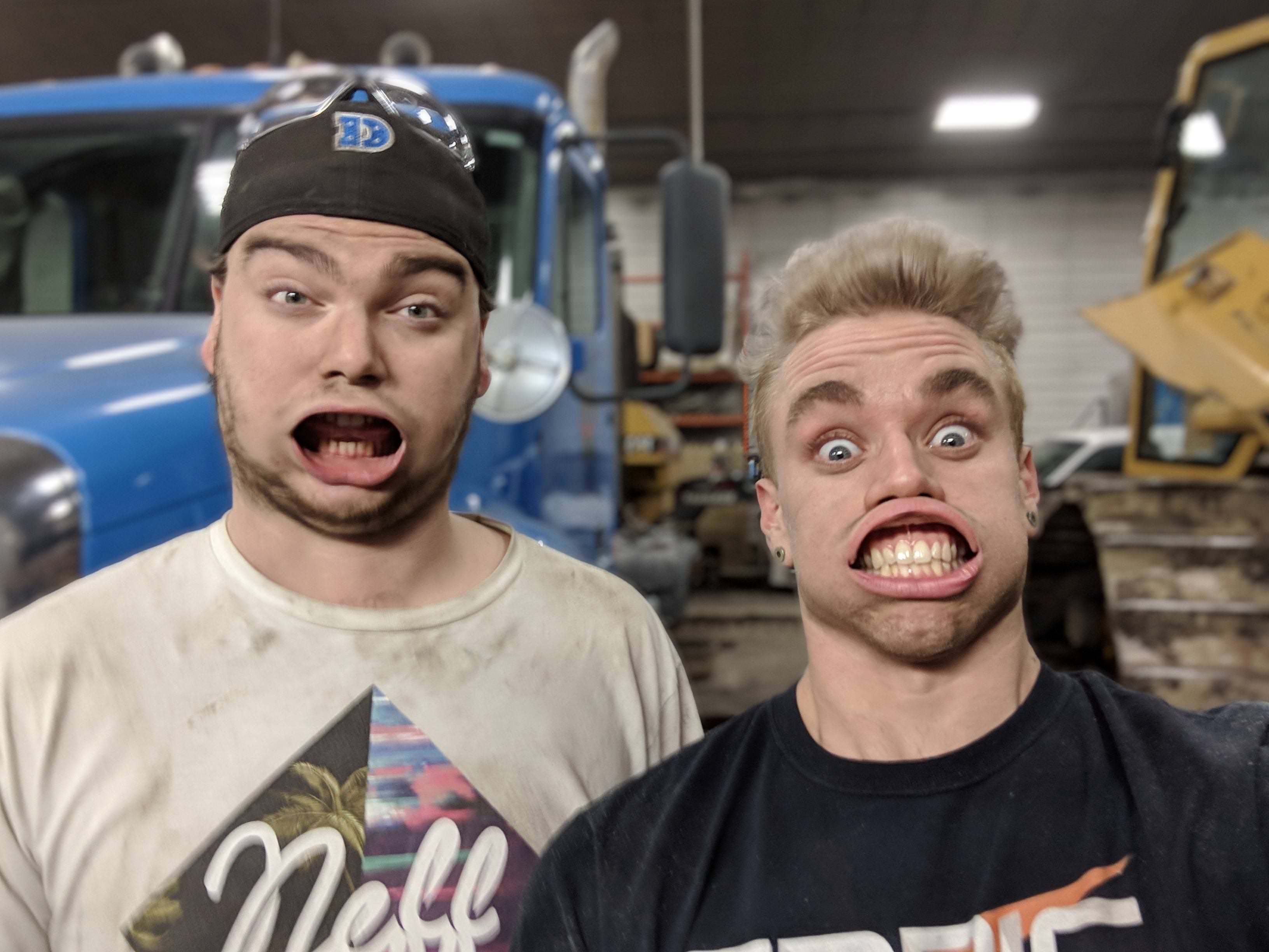 Name:  0OfM2Uv.jpg
Views: 39
Size:  426.5 KB