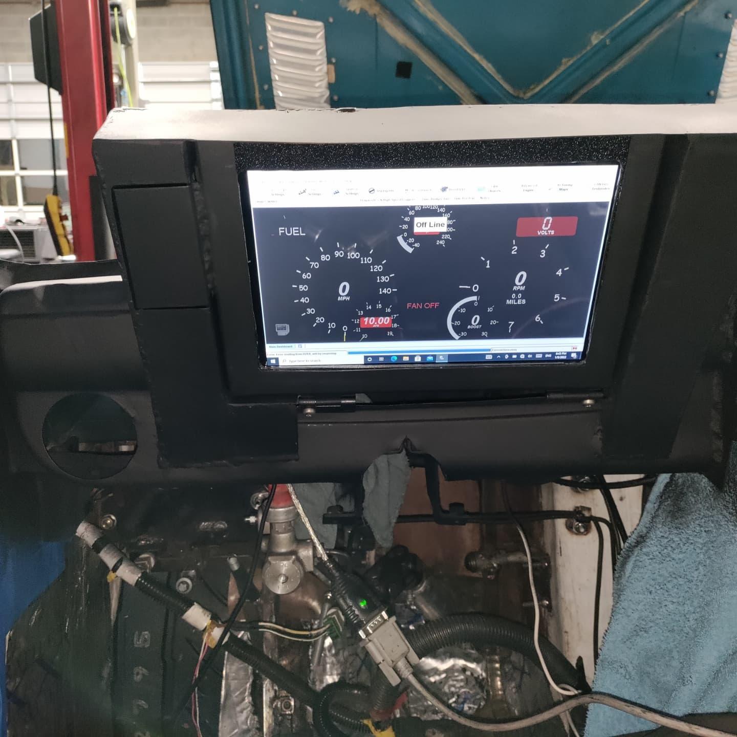 Name:  VGifwPm.jpg
Views: 180
Size:  168.4 KB