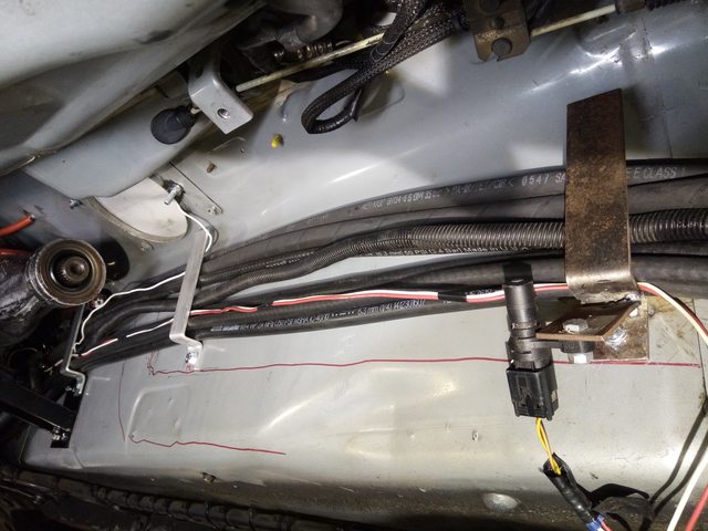 Name:  9OtxDQ2l.jpg
Views: 70
Size:  59.1 KB