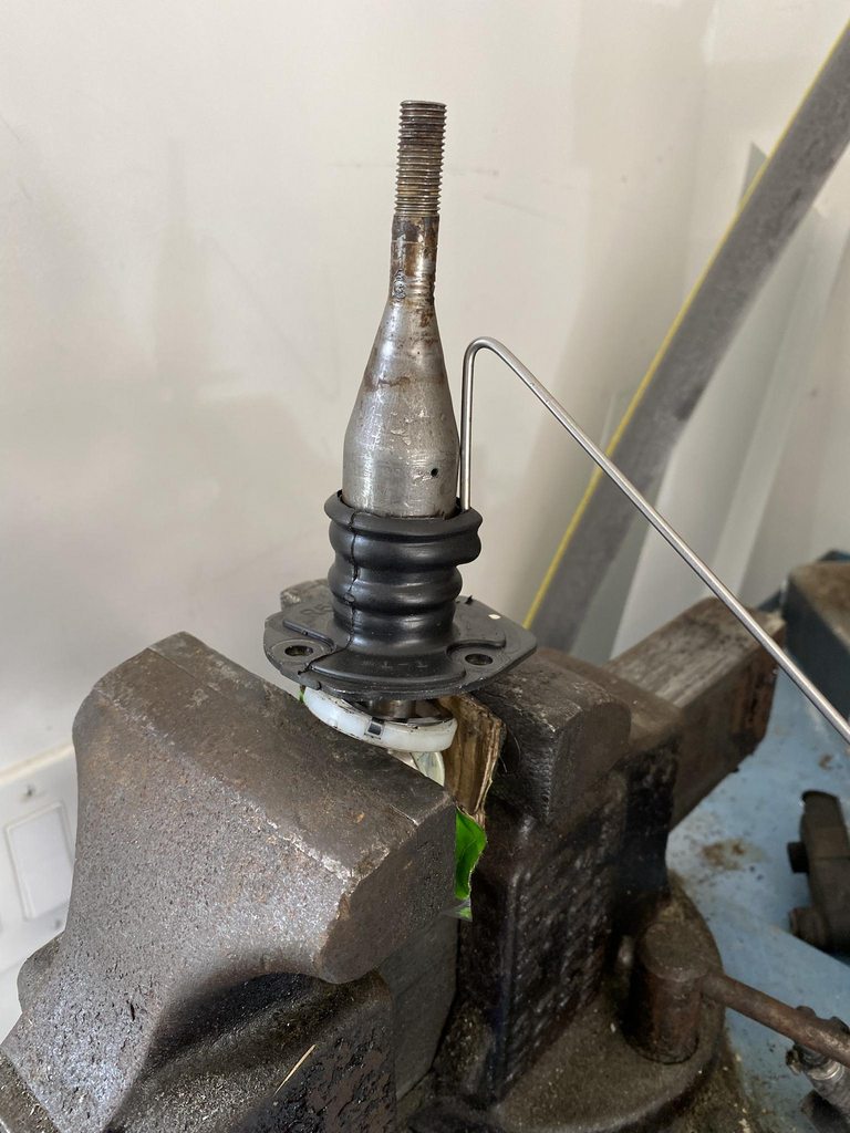 Name:  e21uBFVh.jpg
Views: 164
Size:  113.8 KB