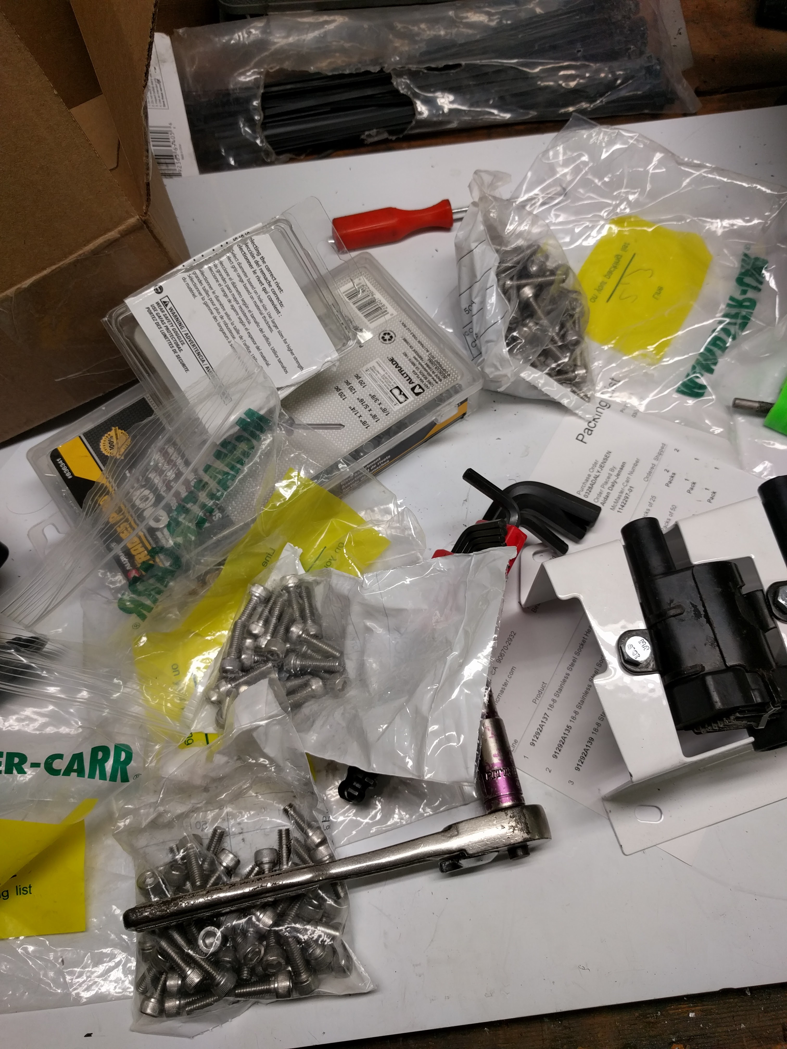 Name:  ROKIhNq.jpg
Views: 64
Size:  1.40 MB