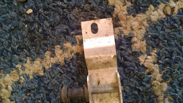 Name:  Ac44SE8l.jpg
Views: 72
Size:  74.1 KB