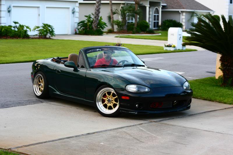 Name:  MiataBuildDayFinal006.jpg
Views: 877
Size:  63.5 KB