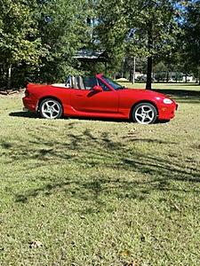 PRICE REDUCEED TO ,000-2002 Miata, Red, Tan interior, Low miles, Beautiful, 248 whe-20171029_123105.jpeg