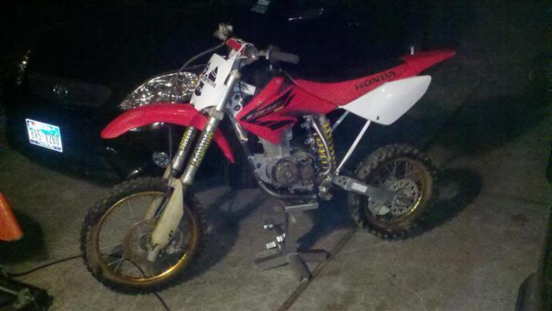 Name:  2011-05-10_21-50-52_247Small.jpg
Views: 380
Size:  39.8 KB