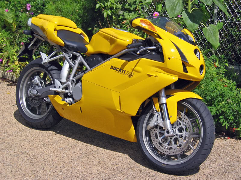 Name:  800px-Ducati749.jpg
Views: 118
Size:  132.0 KB