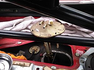 BBFW plastic window GT3 and fuel pump replacement?-photo_2020-11-28_11-12-59.jpg