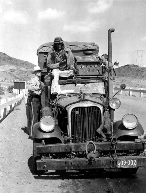 Name:  P45-301-2556junktruck-1.jpg
Views: 118
Size:  79.5 KB