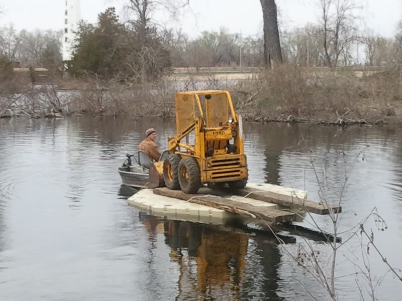 Name:  Movingloader2.jpg
Views: 114
Size:  85.5 KB