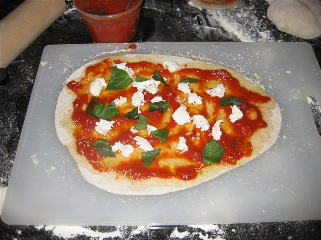 Name:  Pizza_1.jpg
Views: 77
Size:  122.9 KB