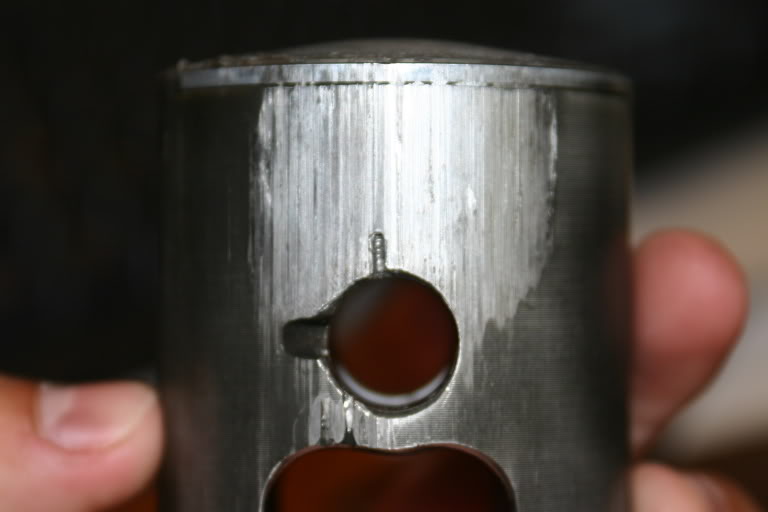 Name:  pistonclip003.jpg
Views: 91
Size:  33.4 KB