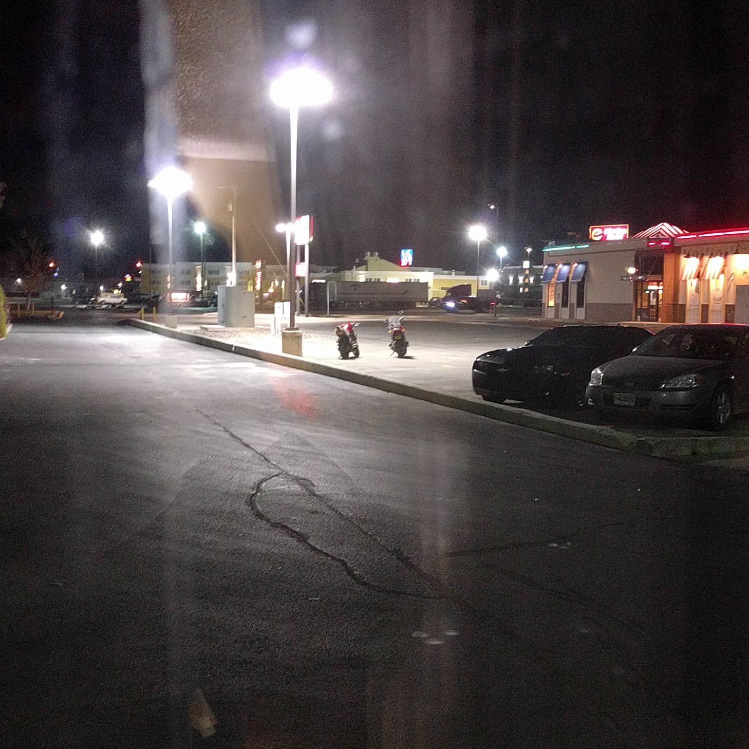 Name:  08xVGw0.jpg
Views: 73
Size:  328.0 KB