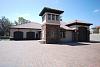 Would live in this garage-dsc_0416-1.jpg