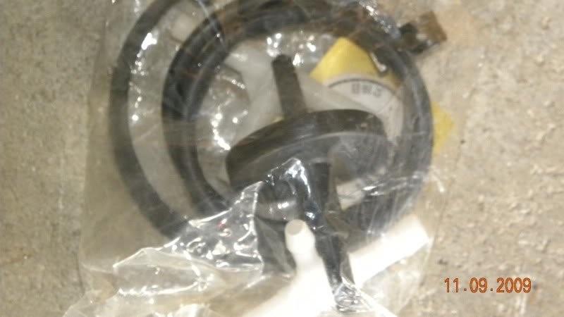 Name:  ultra2010016.jpg
Views: 96
Size:  78.5 KB