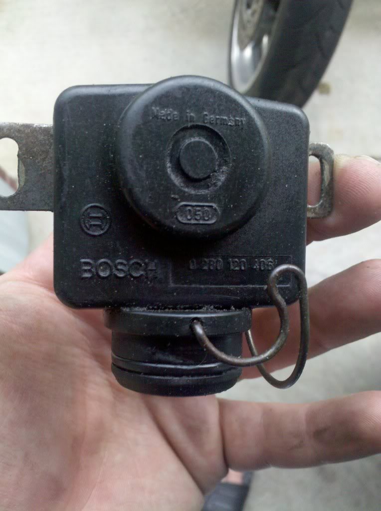 Name:  2010-05-15184322.jpg
Views: 48
Size:  90.5 KB