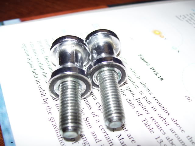 Name:  hardtopbolts1.jpg
Views: 1097
Size:  54.1 KB