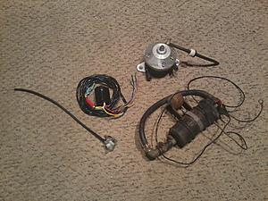 Cheap boost bandaids (BEGi Fuel system, O2 clamp), and MOMO horn button-photo0463.jpg