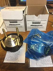 Mazda Comp front roller bearing hubs and rear hubs with long studs (new)-img_5438.jpg