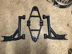FS: V8 Roadsters Front Control Arm Set-image1-2.jpeg