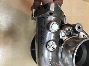 GT2556r Garrett Turbo-img_0044.jpg