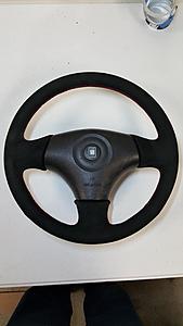 Suede OEM steering wheel-20180322_200430.jpg
