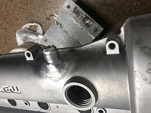 NB1 Valve cover / AN 10 breathers-photo656.jpg