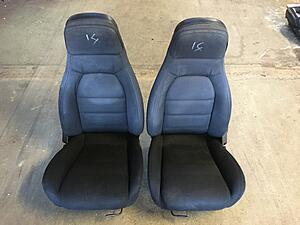 Various Leather / Cloth seats .-img_1805.jpg