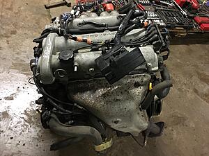 1.8 vvt bare engine   /   1.8 non vvt engine complete-img_2161.jpg
