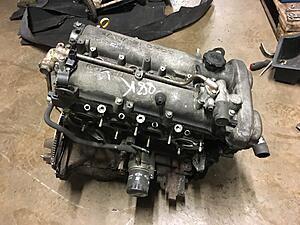 1.8 vvt bare engine   /   1.8 non vvt engine complete-img_2167.jpg