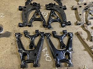 Powder coated Wishbone sets for Nb1 and Nb2 models .,.-img_3987.jpg