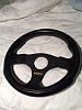 Momo Team 280mm steering wheel-33773cef-b7d9-4dfd-a700-314481199d56.jpg